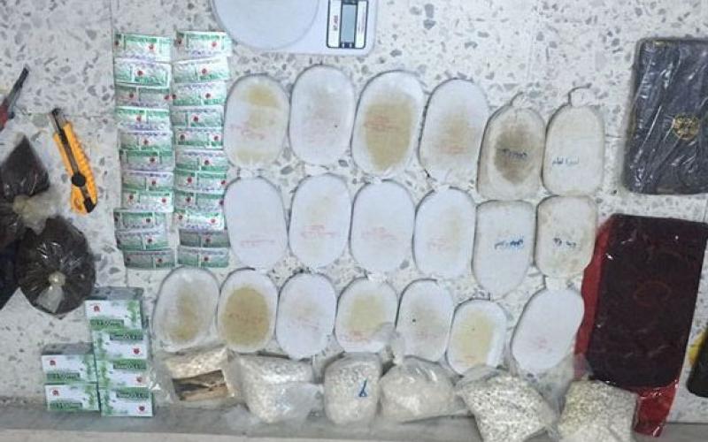 ضبط 16 متهماً بقضايا مخدرات