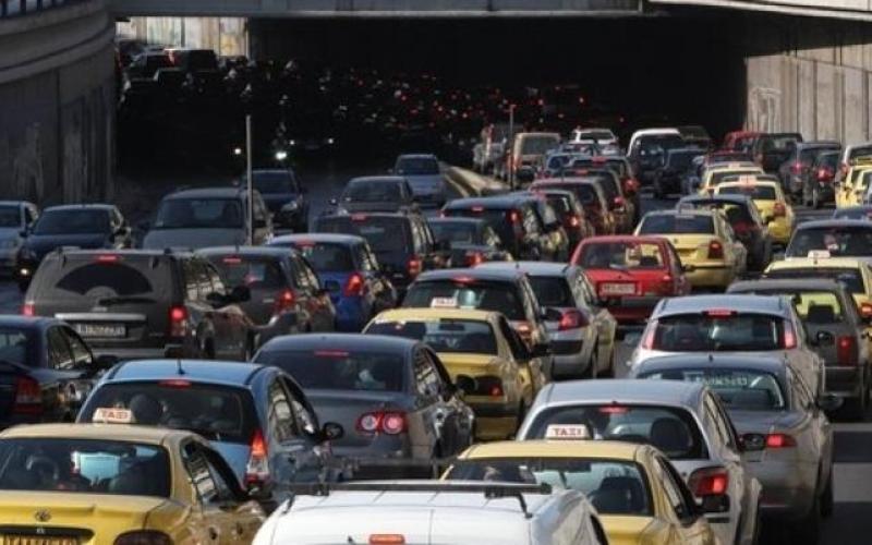 الأمانة تعد حلول للأزمات المرورية