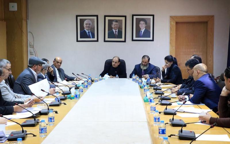 لجنة تحقيق في شحنة أبقار "التهاب الفم الحوصلي"