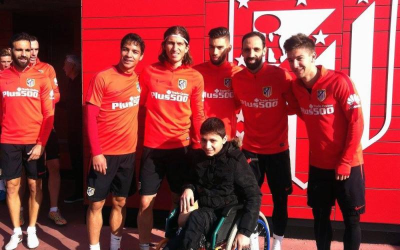 طفل سوري.. رسولا لقضايا اللاجئين في أوروبا