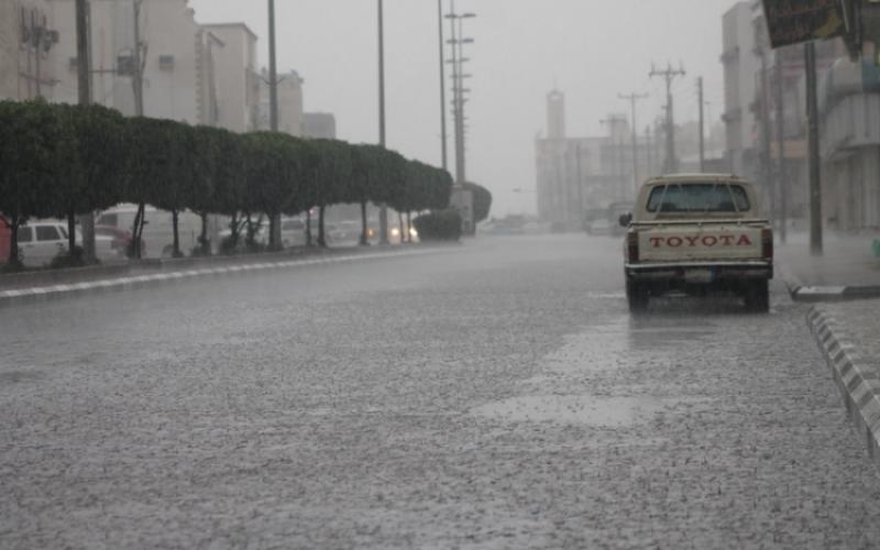 أجواء باردة وأمطار غزيرة