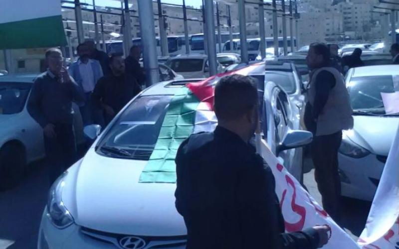 اعتصام لسائقي ( إربد - عمّان)