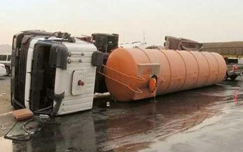 العقبة: تدهور صهريج محروقات واحتراقه