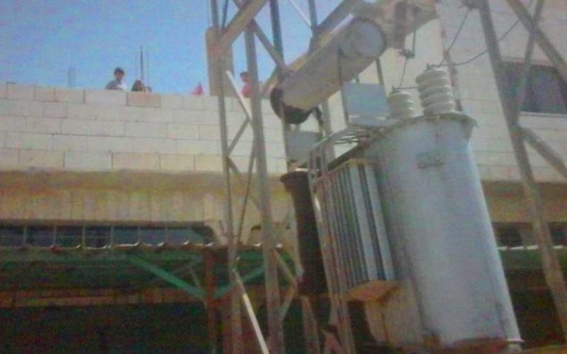 الزرقاء: محول كهرباء الضغط العالي يهدد حياة أهالي مثلث العوضات