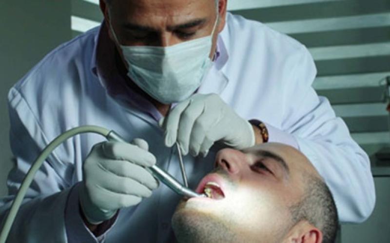 اتفاق يسمح للغزيين بمزاولة طب الأسنان