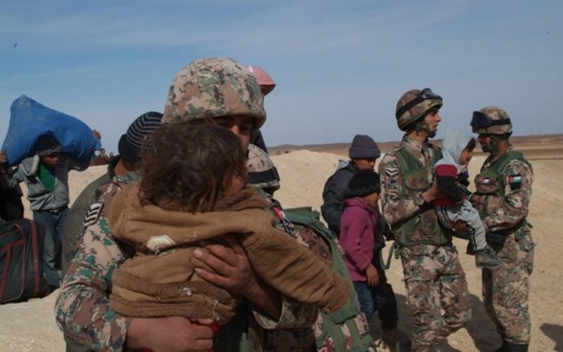 دخول 103 لاجئ سوريّ للأردن