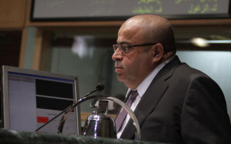 عطية يطالب بتزويد "الضمان" بأسماء موظفي شراء الخدمات