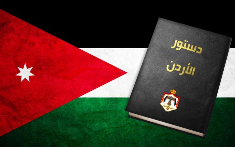 تعديلات دستورية توسع صلاحيات الملك وتتراجع عن بعض تعديلات 2011