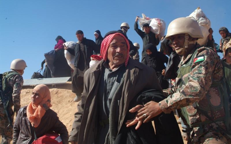 دخول 301 لاجئ سوري إلى الأردن