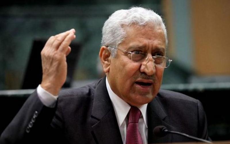 الحكومة تنظر في رفع الحد الأدني للأجور قريباً