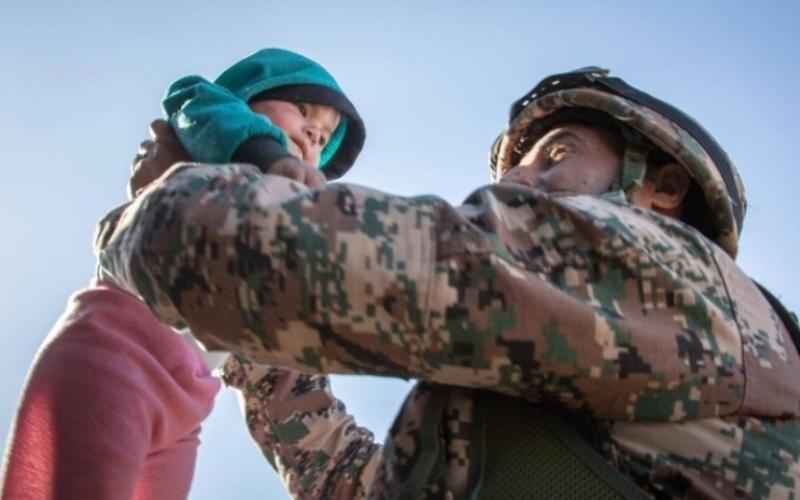 دخول 300 لاجئ سوريّ للأردن