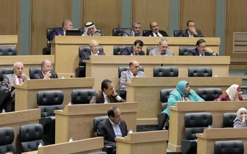 النواب و"صندوق الاستثمار" والانتخابات