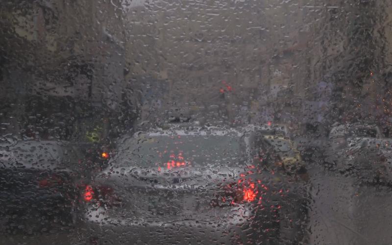 أجواء غائمة واحتمال لأمطار خفيفة