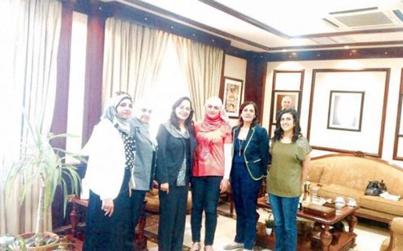 حملة "قم مع المعلّم" تحتفل بقراري وزارة التربية والضمان الاجتماعي وتكرّم معلّماتها