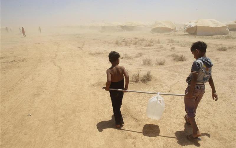 الأردن يوافق على زيادة مياه الشرب في "الرقبان" ويطلب تفاصيل حوالات مالية وصلت للاجئين