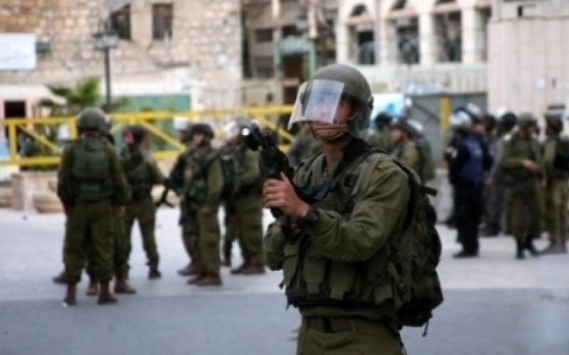 الاحتلال يواصل حصار وإغلاق الطرق في الخليل