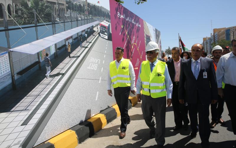 الأمانة تباشر الأعمال الإنشائية لتقاطع الدوريات الخارجية