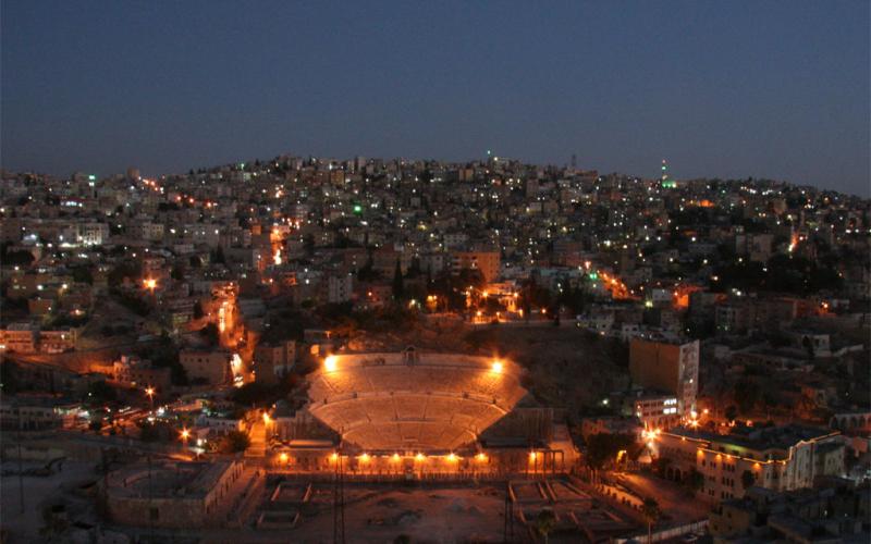 أجواء صيفية نهاراً رطبة ليلاً