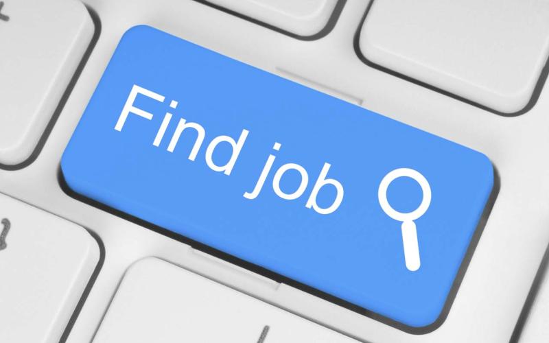 وزارة العمل تعلن عن وظائف إدارية