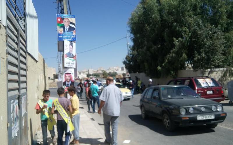 دعاية علنية وشكاوى من عدم معرفة أماكن الاقتراع