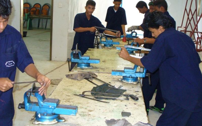 استحداث برامج جديدة في "مهني الطفيلة"