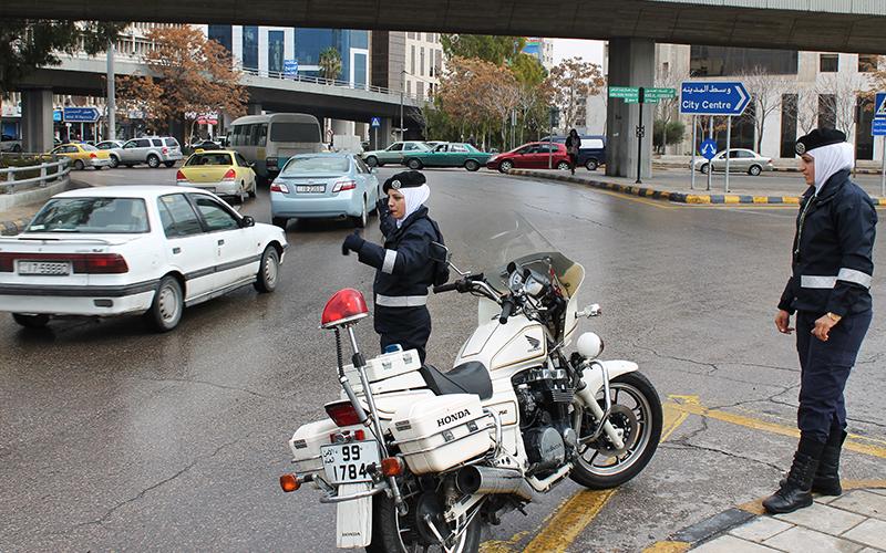 السير: حملة الشتاء قريبا وتركيب كاميرات على طريق المطار