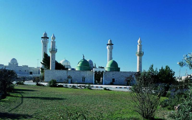 2637 زائرا لمقامات الصحابة بالمزار الجنوبي