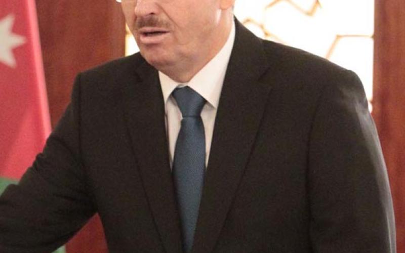 وزير الصحة يؤكد اتخاذ اجراءات لضمان توفر الادوية دون انقطاع