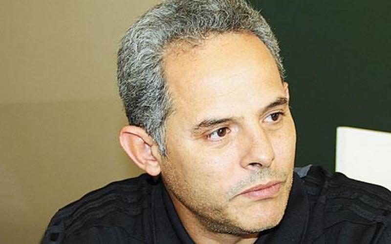 ذات راس يقيل المدرب التونسي الأطرش