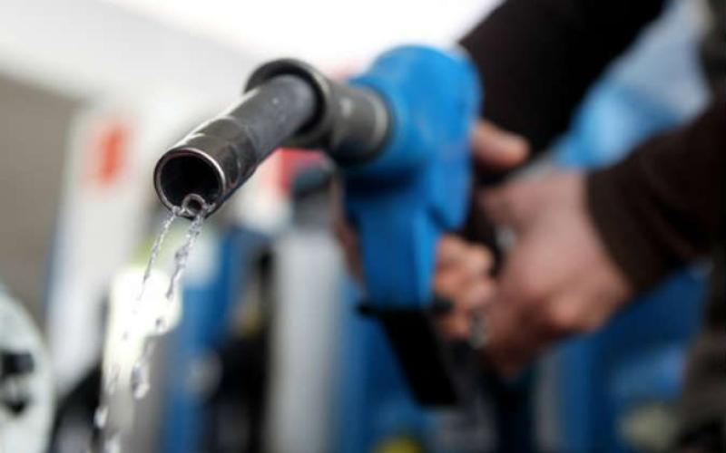 تحذيرات: رفع أسعار المحروقات سيلهب السلع