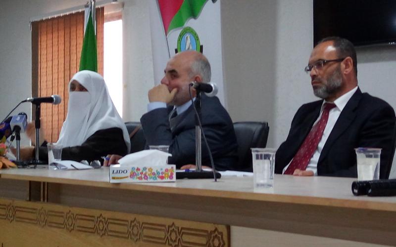 الإسلاميون: حذف 220 آية قرآنية و39 حديثا نبويا من المناهج