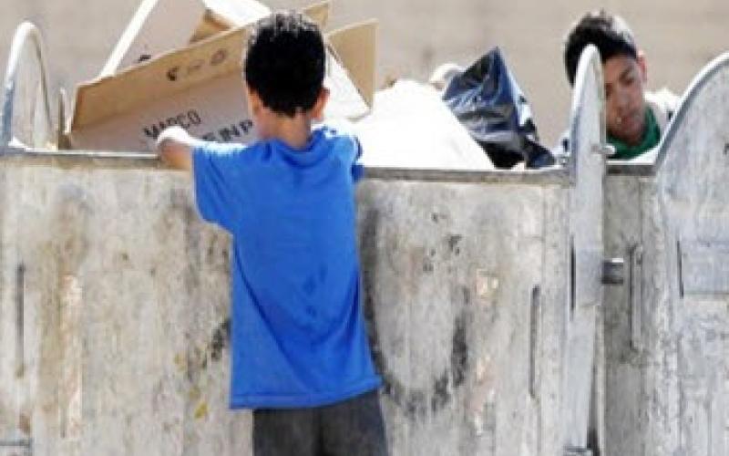 1700 نابش حاويات في الأردن