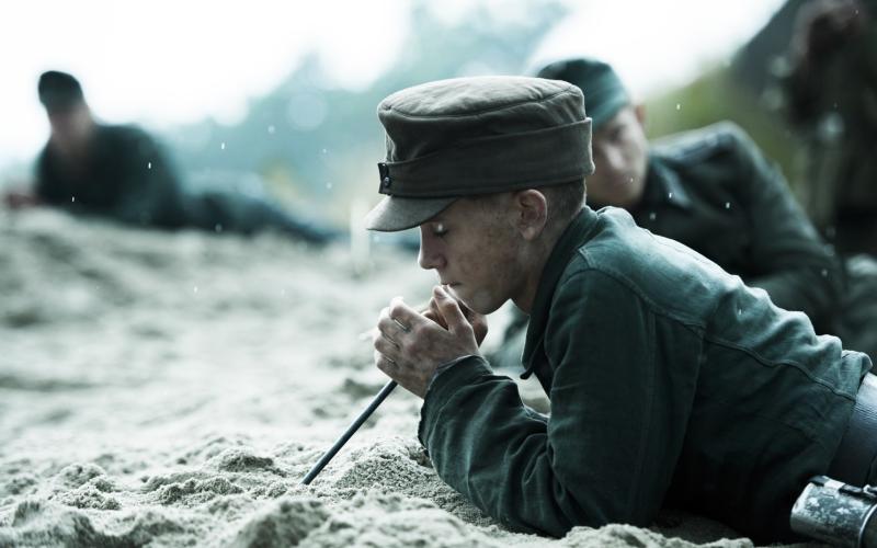 الفيلم الدانماركي "أرض الألغام" في شومان (مصور)