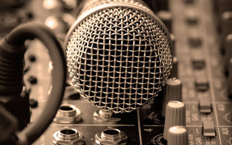 في اليوم العالمي للإذاعة: مطالبة بالاعتراف بالإذاعات المجتمعية