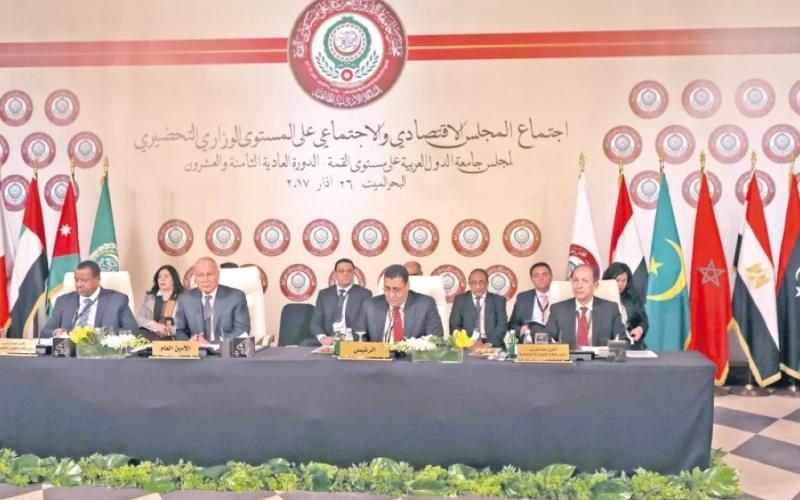 الصفدي : القمة فرصة لاستعادة المبادرة والتوافق على سياسات