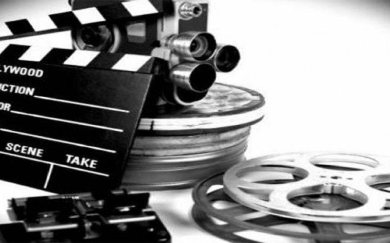 عرض فيلم "الزورق" في شومان