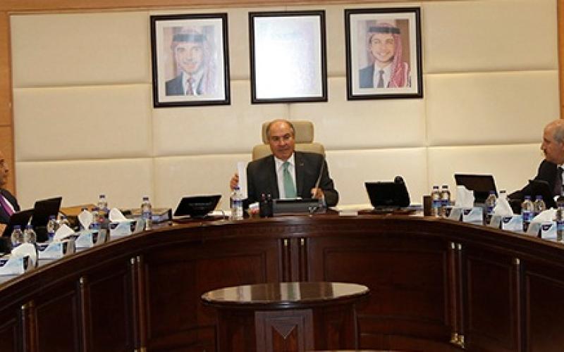 الحكومة تقر 14 مشروع قانون لتطوير الجهاز القضائي