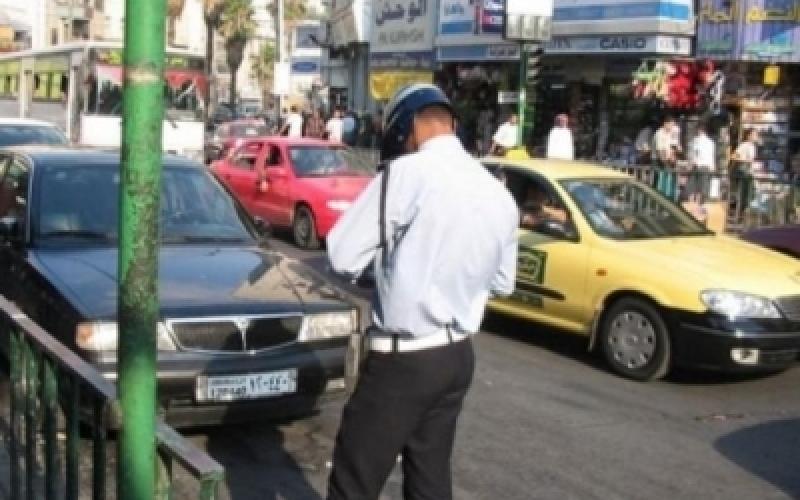 "أصحاب العمل" يطالبون بحلول جذرية لمخالفات السير