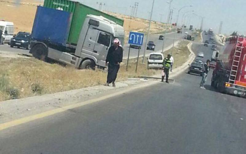 العقبة: وفاة سائق شاحنة بحادث تدهور
