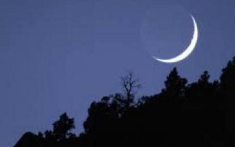 المفتي يدعو لتحري هلال شوال السبت