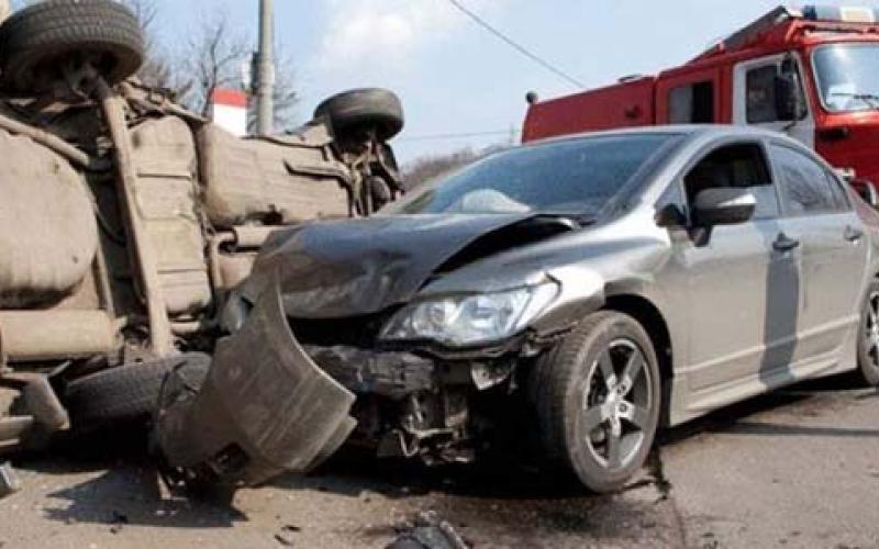 4 إصابات بتصادم 3 مركبات في الضليل