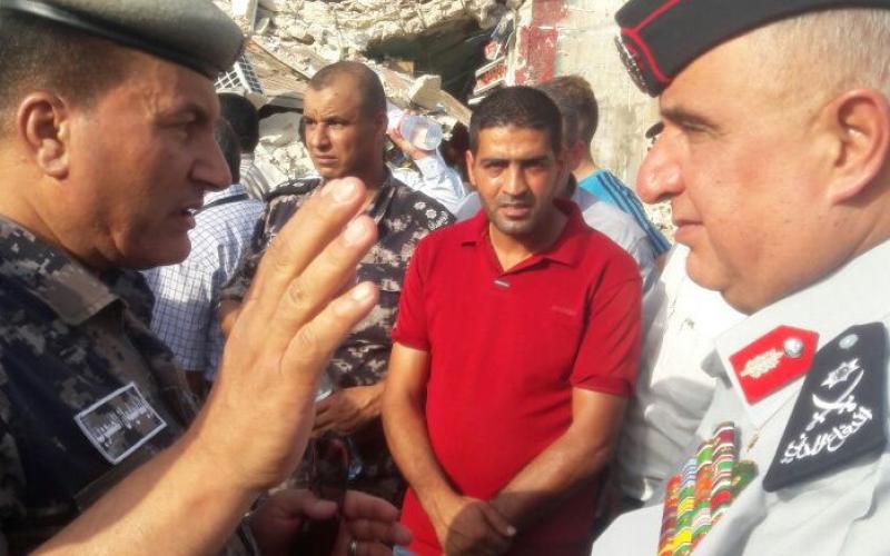 وفاة شاب بانهيار جزئي لعمارة في ماركا.. وانهيار غرفة بجبل النصر