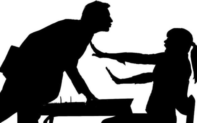 تحرش جنسي بسلطة "العلامات" وخوف من الشكوى بسطوة "العادات"