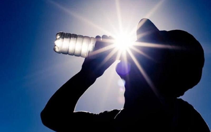 موجة حارة والعظمى في عمان 35 درجة