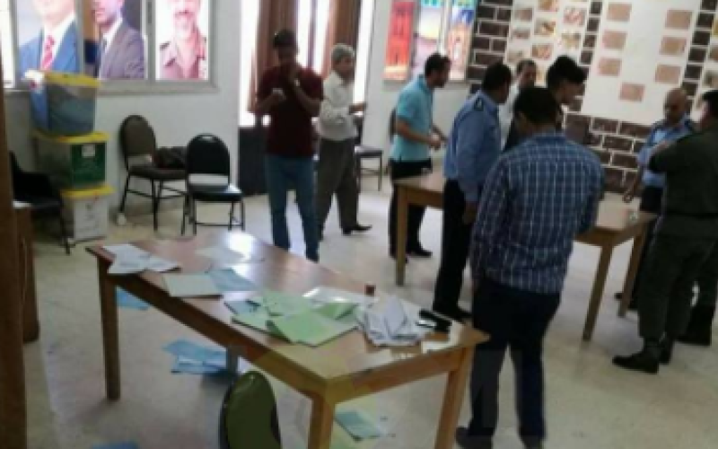 إلغاء الاقتراع في الموقر والتحفظ على الصناديق