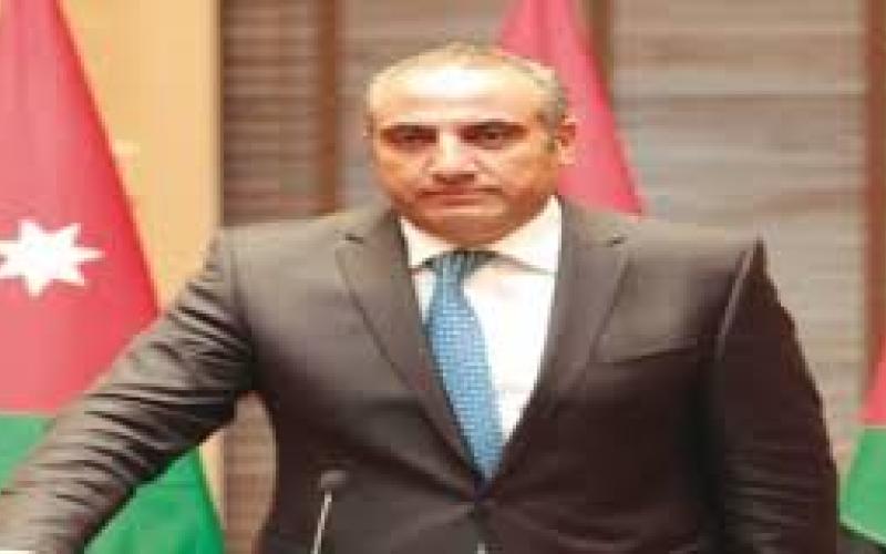 الشواربة يشدد على أهمية التعامل مع المواطن بكل مصداقية وشفافية