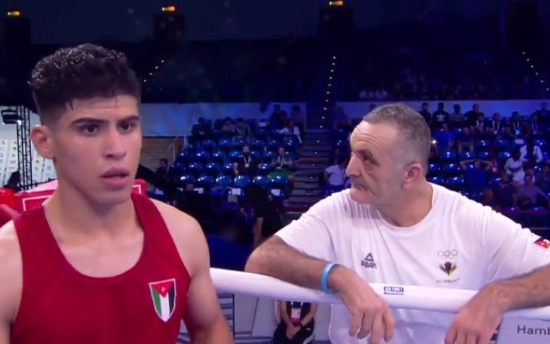 الأردني عشيش يحقق أولى انتصاراته ببطولة العالم للملاكمة