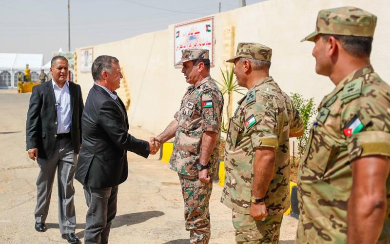 الملك: قانون ضريبة الدخل يجب أن يعالج قضية التهرب الضريبي