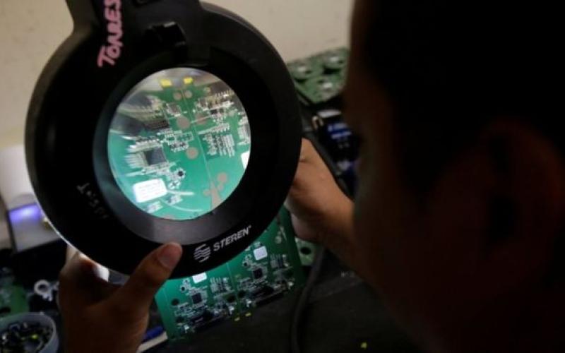 أجهزة كمبيوتر ماك مهددة بثغرة أمنية