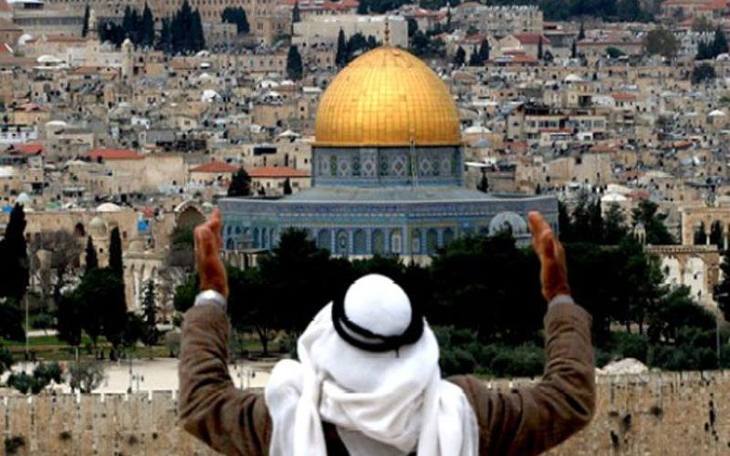 ترمب يؤكد انه لن ينقل السفارة الاميركية الى القدس حاليا